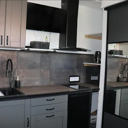 Agreable Studio Avec Sa Terrasse Exterieure Entierement Amenage A 5 Min De La Mer Cannes Exterior photo