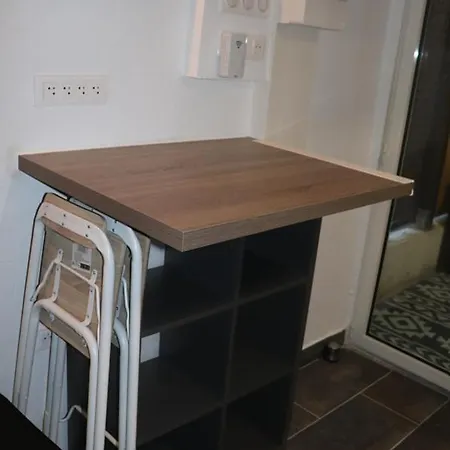 Agreable Studio Avec Sa Terrasse Exterieure Entierement Amenage A 5 Min De La Mer Cannes Exterior photo