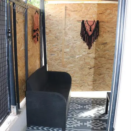 Agreable Studio Avec Sa Terrasse Exterieure Entierement Amenage A 5 Min De La Mer Cannes Exterior photo